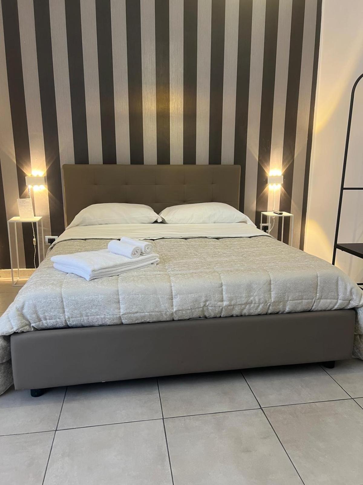 Suite Conte Poderico Napoli Ngoại thất bức ảnh